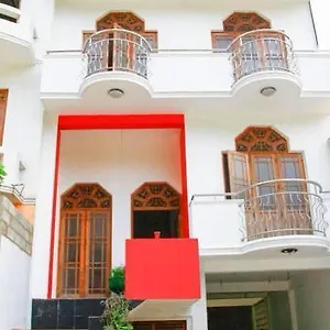 https://kandy-city-hostel.kandyhotelsnow.com