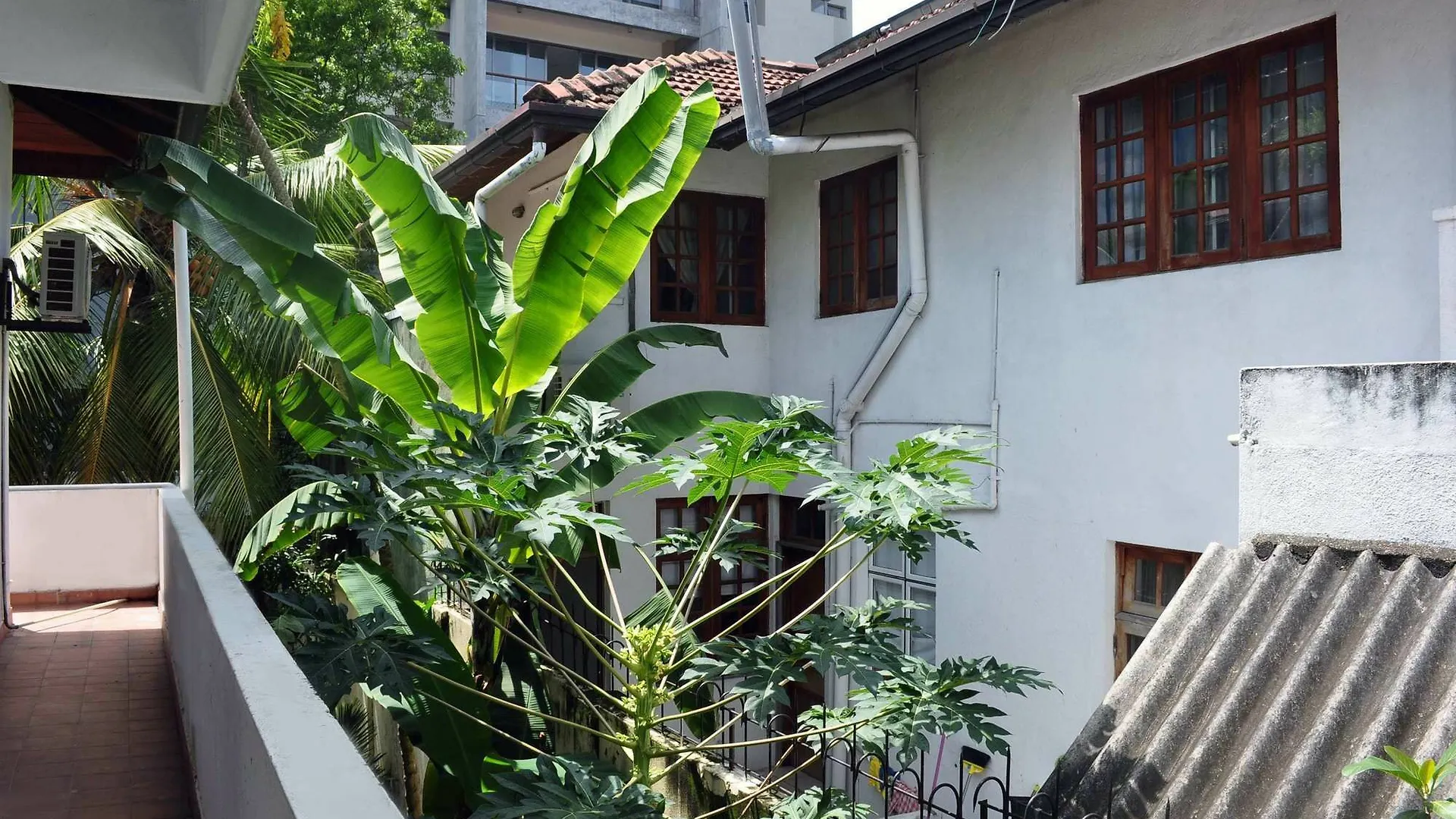 Olu Colombo Villa