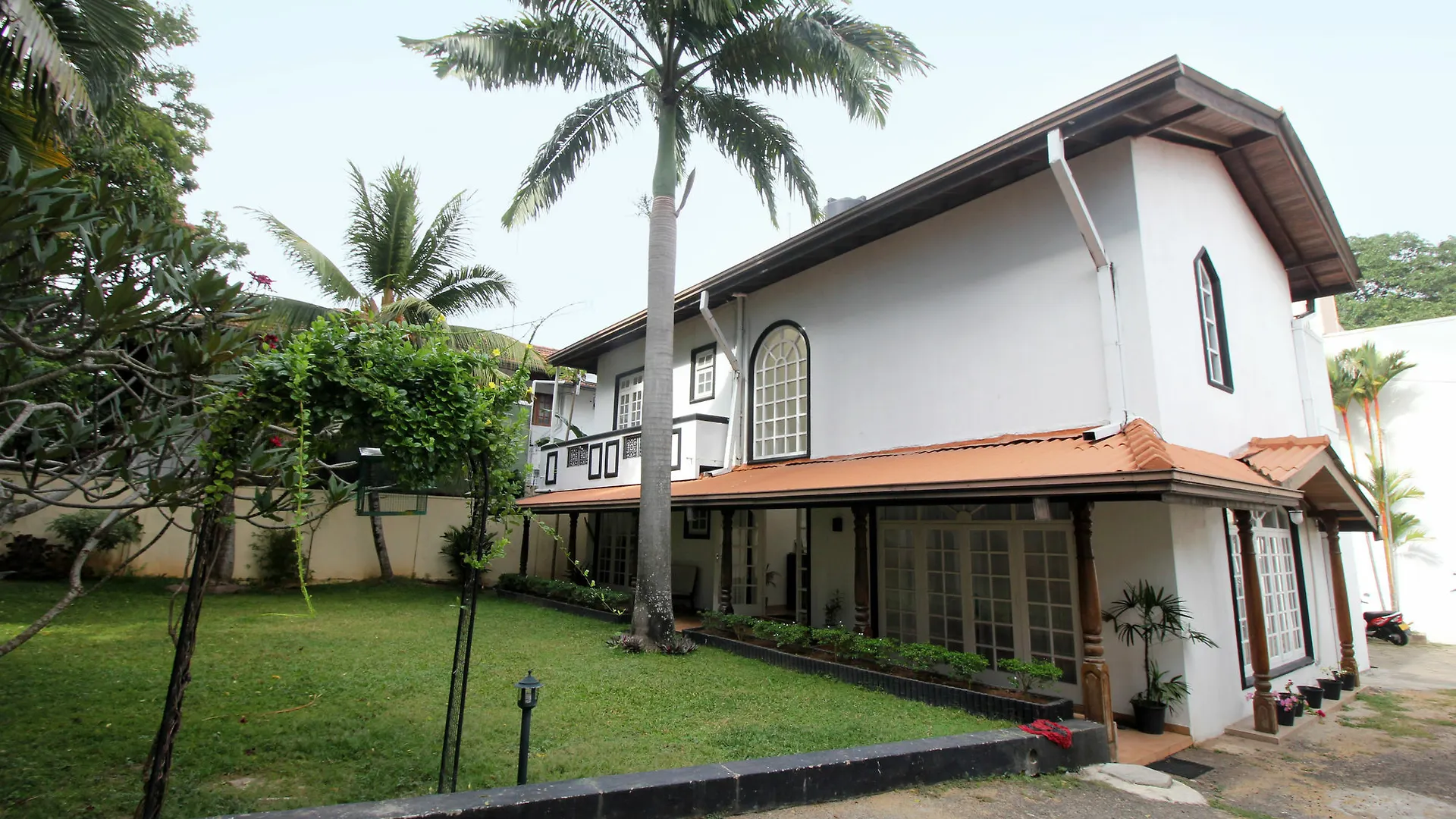 Olu Colombo Villa